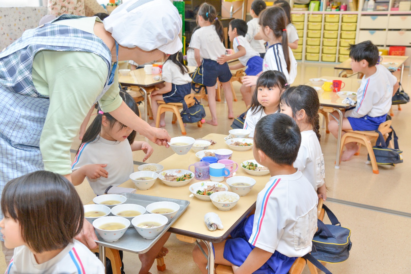 給食